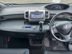 HONDA FREED SPIKE G Just Selection 2015