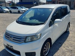 HONDA FREED SPIKE G Just Selection 2010