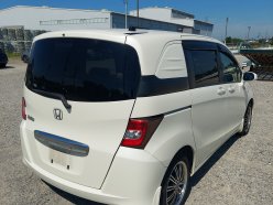 HONDA FREED SPIKE G Just Selection 2010