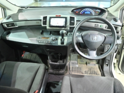 HONDA FREED G Just Selection 2011