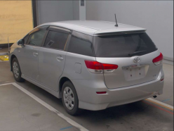 TOYOTA WISH 1.8X HID Selection 2011