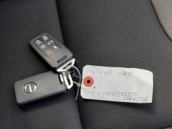 VOLVO V40  2016