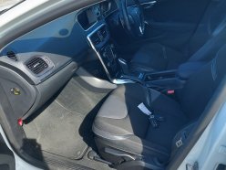 VOLVO V40  2016