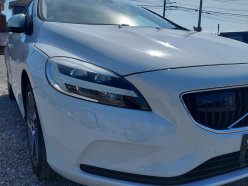VOLVO V40  2016