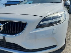 VOLVO V40  2016