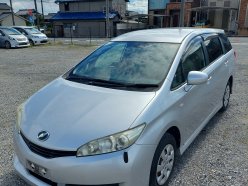 TOYOTA WISH 1.8X 4WD 2010
