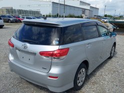 TOYOTA WISH 1.8X 4WD 2010