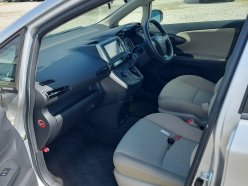 TOYOTA WISH 1.8X 4WD 2010