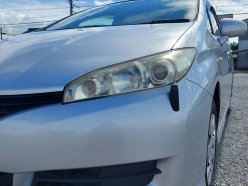 TOYOTA WISH 1.8X 4WD 2010