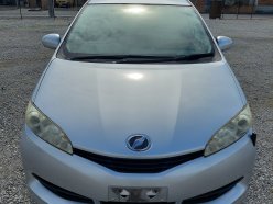 TOYOTA WISH 1.8X 4WD 2010