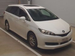 TOYOTA WISH 1.8X HID Selection 2010