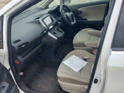 TOYOTA WISH 1.8X HID Selection 2010
