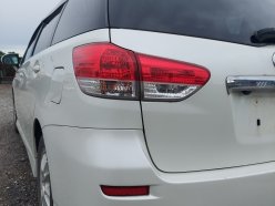 TOYOTA WISH 1.8X HID Selection 2010