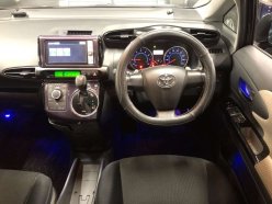 TOYOTA WISH 1.8S 2011