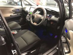 TOYOTA WISH 1.8S 2011