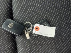 TOYOTA WISH 1.8X 2012