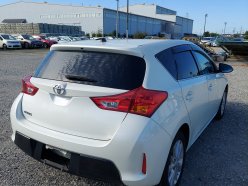 TOYOTA AURIS 150X S Package 2012