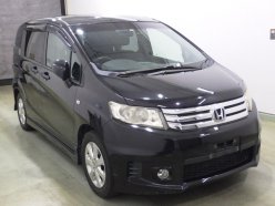 HONDA FREED SPIKE G Aero 2011