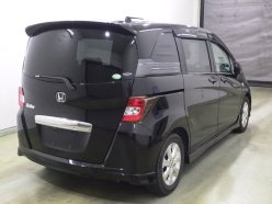 HONDA FREED SPIKE G Aero 2011