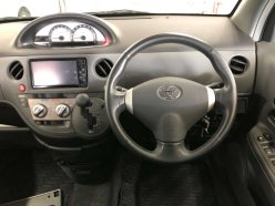 TOYOTA SIENTA DICE 4WD 2011