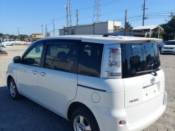 TOYOTA SIENTA DICE 4WD 2011