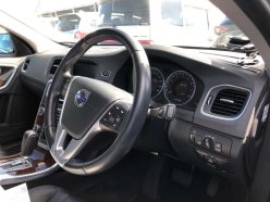 VOLVO S 60 (Комплектация с люком) 2011