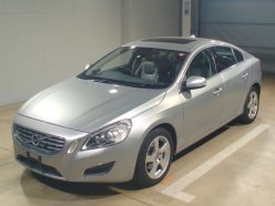 VOLVO S 60 (Комплектация с люком) 2011