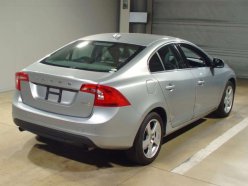 VOLVO S 60 (Комплектация с люком) 2011