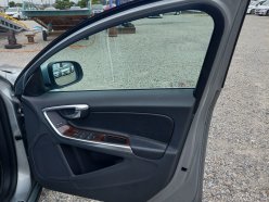 VOLVO S 60 (Комплектация с люком) 2011