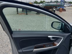 VOLVO S 60 (Комплектация с люком) 2011