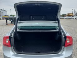 VOLVO S 60 (Комплектация с люком) 2011