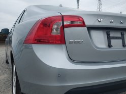 VOLVO S 60 (Комплектация с люком) 2011