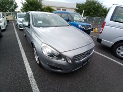 VOLVO S 60 (Комплектация с люком) 2011