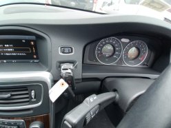 VOLVO S 60 (Комплектация с люком) 2011