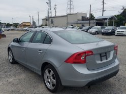 VOLVO S 60 (Комплектация с люком) 2011