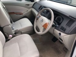 TOYOTA ISIS L G Edition 2010