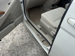 TOYOTA ISIS L G Edition 2010