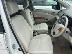 TOYOTA ISIS L G Edition 2010