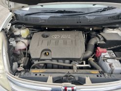 TOYOTA ISIS L G Edition 2010