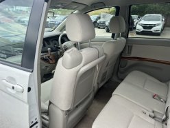 TOYOTA ISIS L G Edition 2010