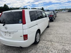 TOYOTA ISIS L G Edition 2010