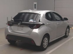 TOYOTA YARIS X 2020