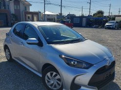 TOYOTA YARIS X 2020