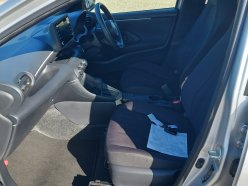 TOYOTA YARIS X 2020