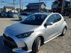 TOYOTA YARIS X 2020