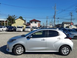 TOYOTA YARIS X 2020