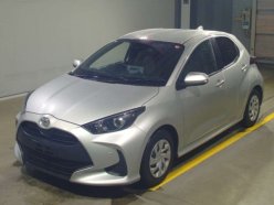 TOYOTA YARIS X 2020