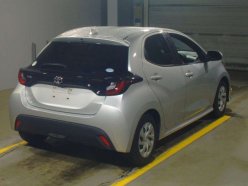 TOYOTA YARIS X 2020