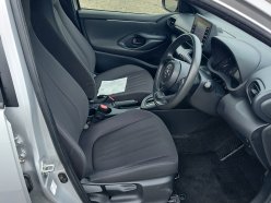 TOYOTA YARIS X 2020