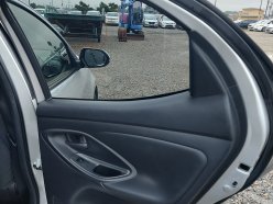 TOYOTA YARIS X 2020
